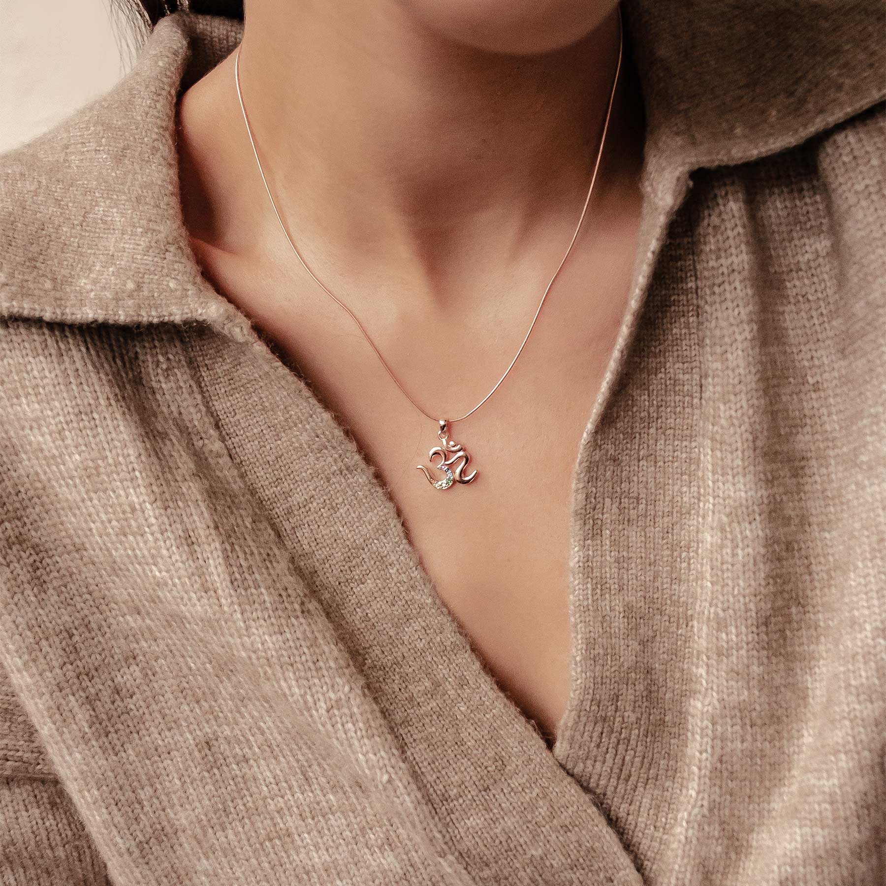 Chakra-Om-Anhänger Halskette für Einheit aus Sterlingsilber